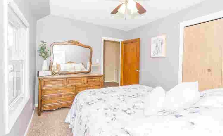 Roommates: 4bed house