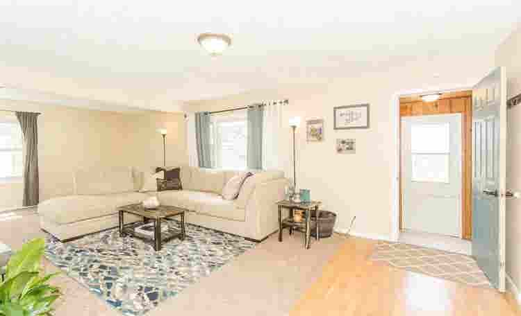 Roommates: 4bed house