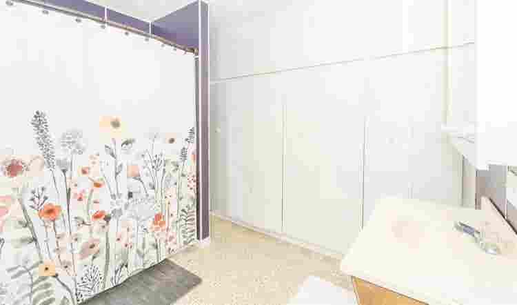 Roommates: 4bed house