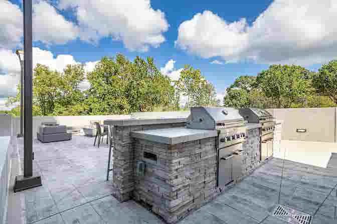 Luxury Room Available in Buckhead