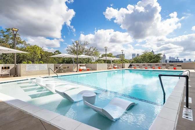 Luxury Room Available in Buckhead