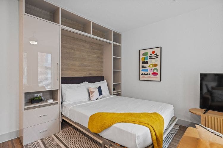 Studio Apartment