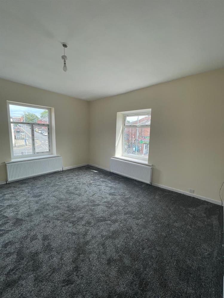5bedroom shared accommodation.