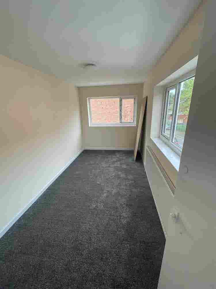 5bedroom shared accommodation.