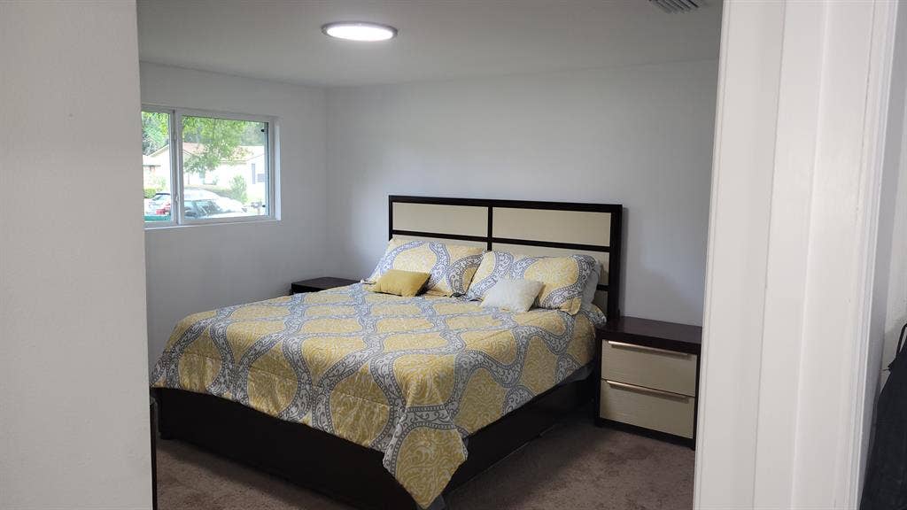 3 Rooms for rent