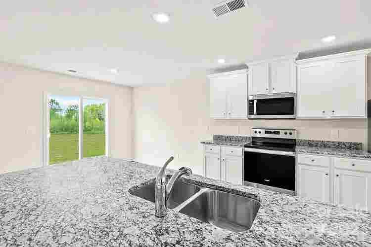 3 BR in Charlotte