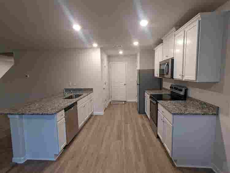 3 BR in Charlotte