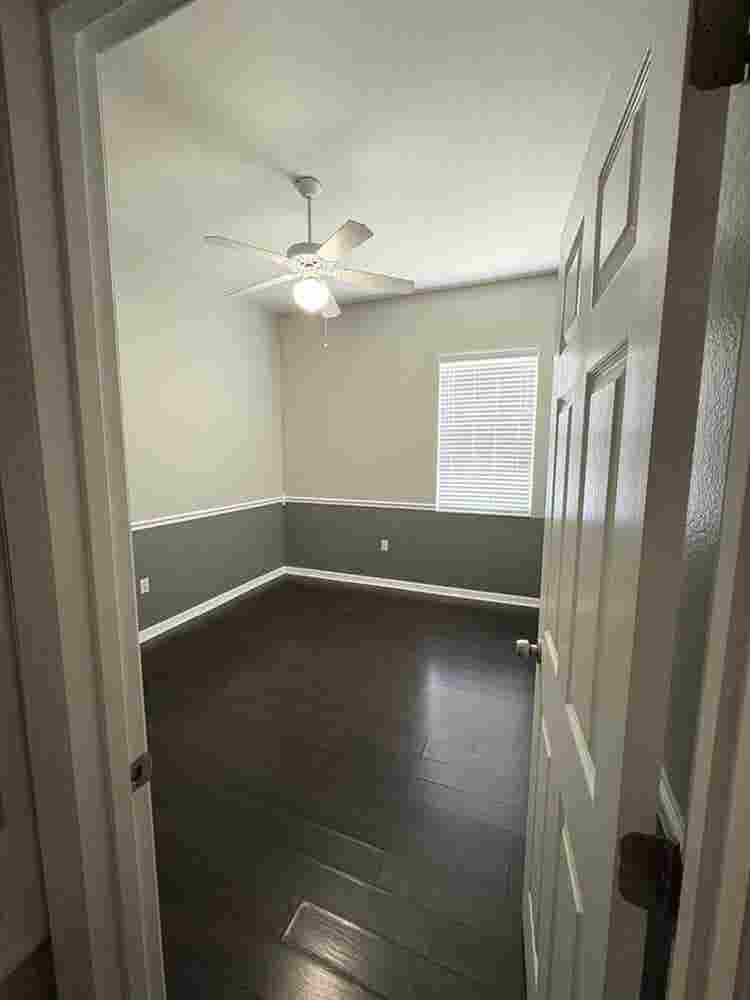 Room For Rent In A Beautiful Home