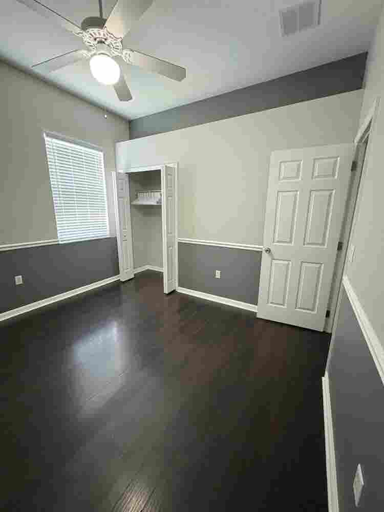 Room For Rent In A Beautiful Home