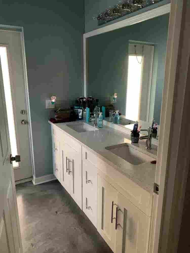 Room For Rent In A Beautiful Home