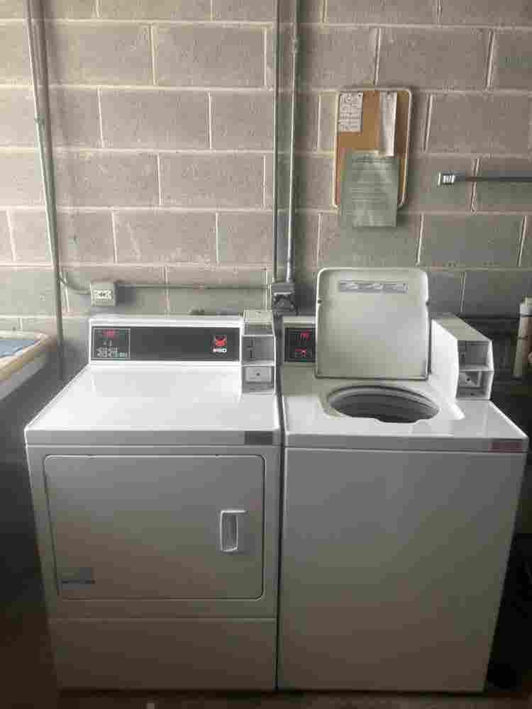 room for rent, near Loyola Hospital