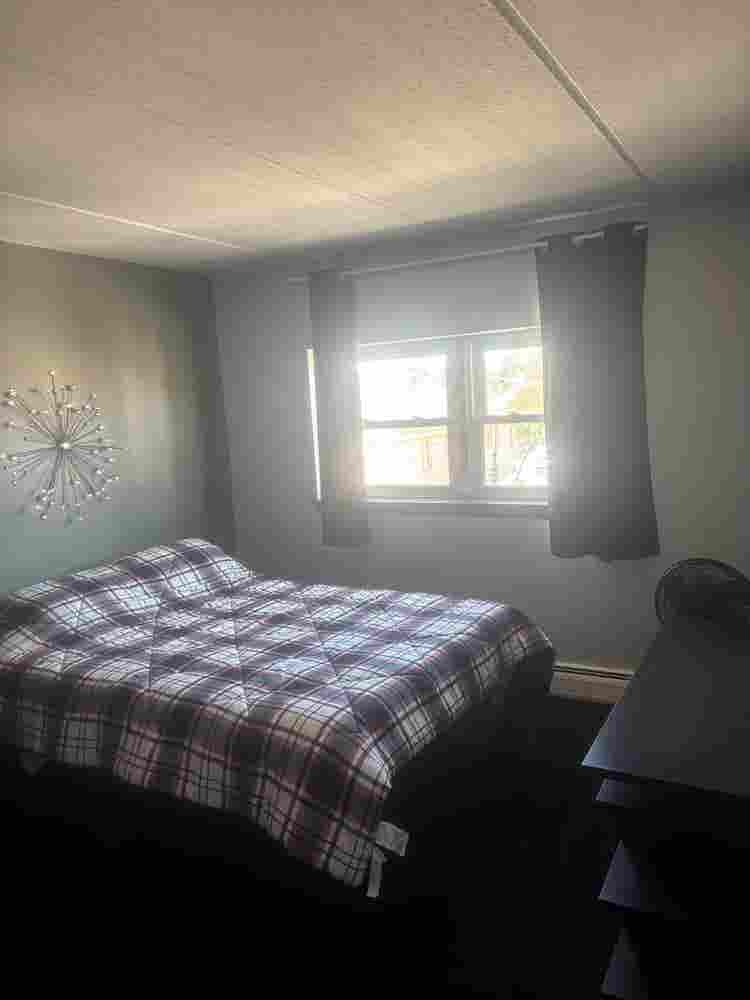 room for rent, near Loyola Hospital