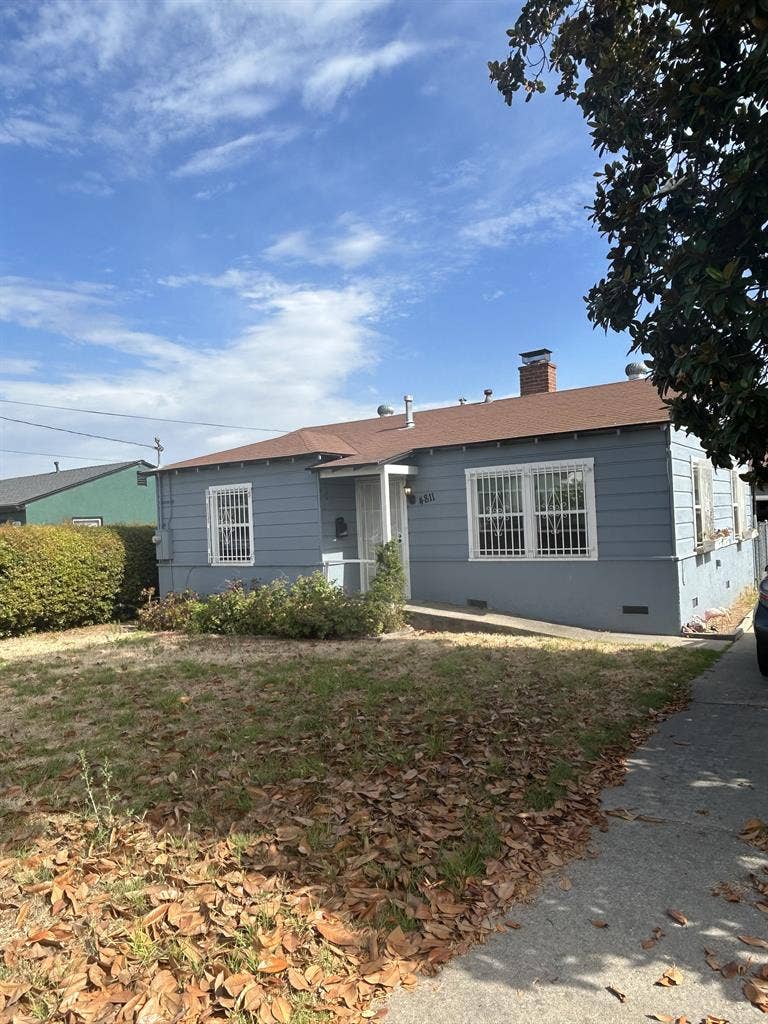 Looking for roomate!