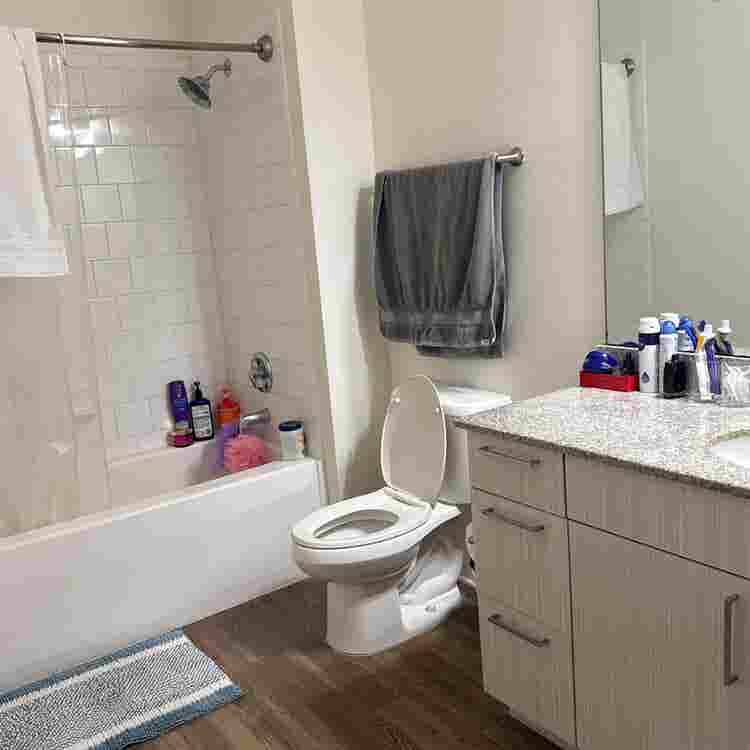 Privar Room for Rent