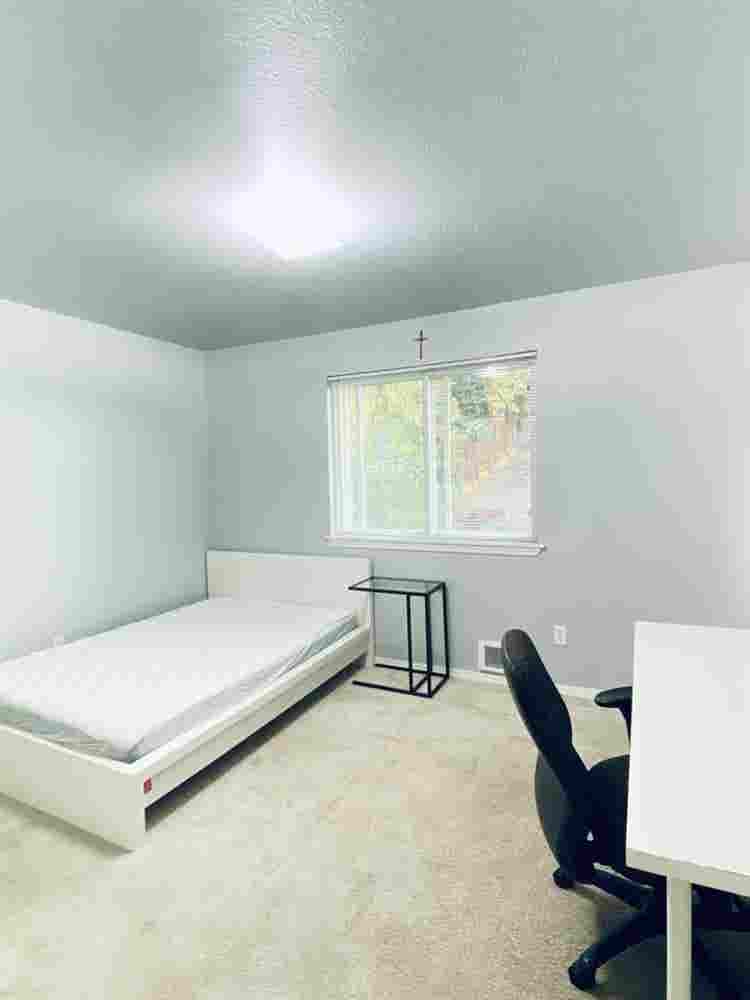 Rent a 
Master bedroom