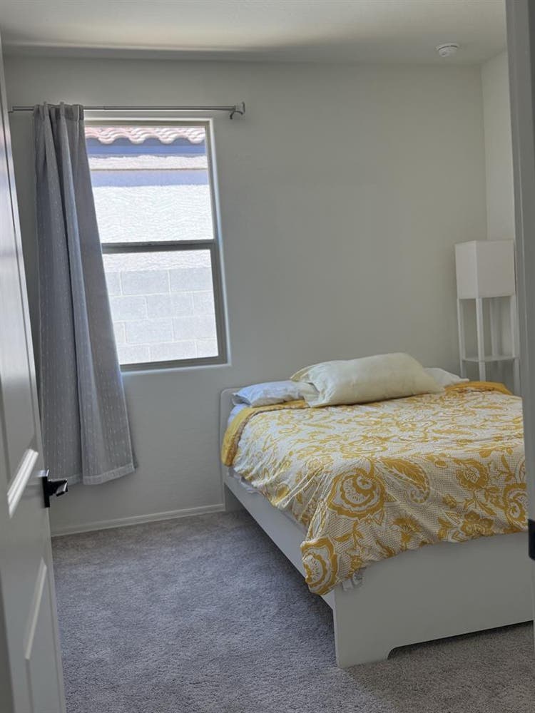 Private Room + Shared Office