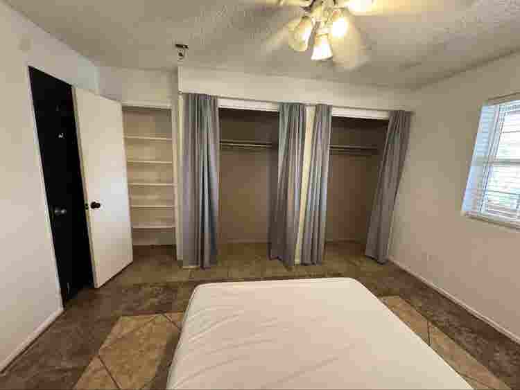 ROOM RENTAL MESA HOSTEL STYLE