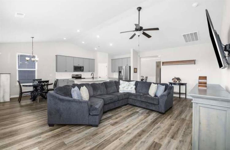 Room for Rent in Beautiful Home