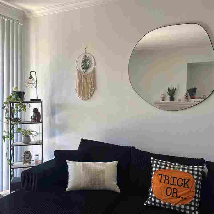 Camarillo room for rent!