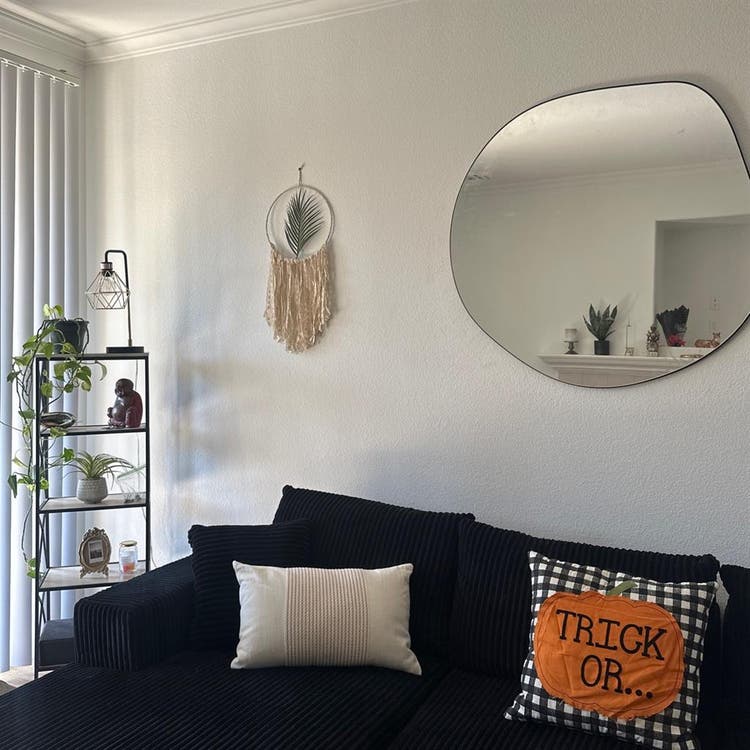 Camarillo room for rent!