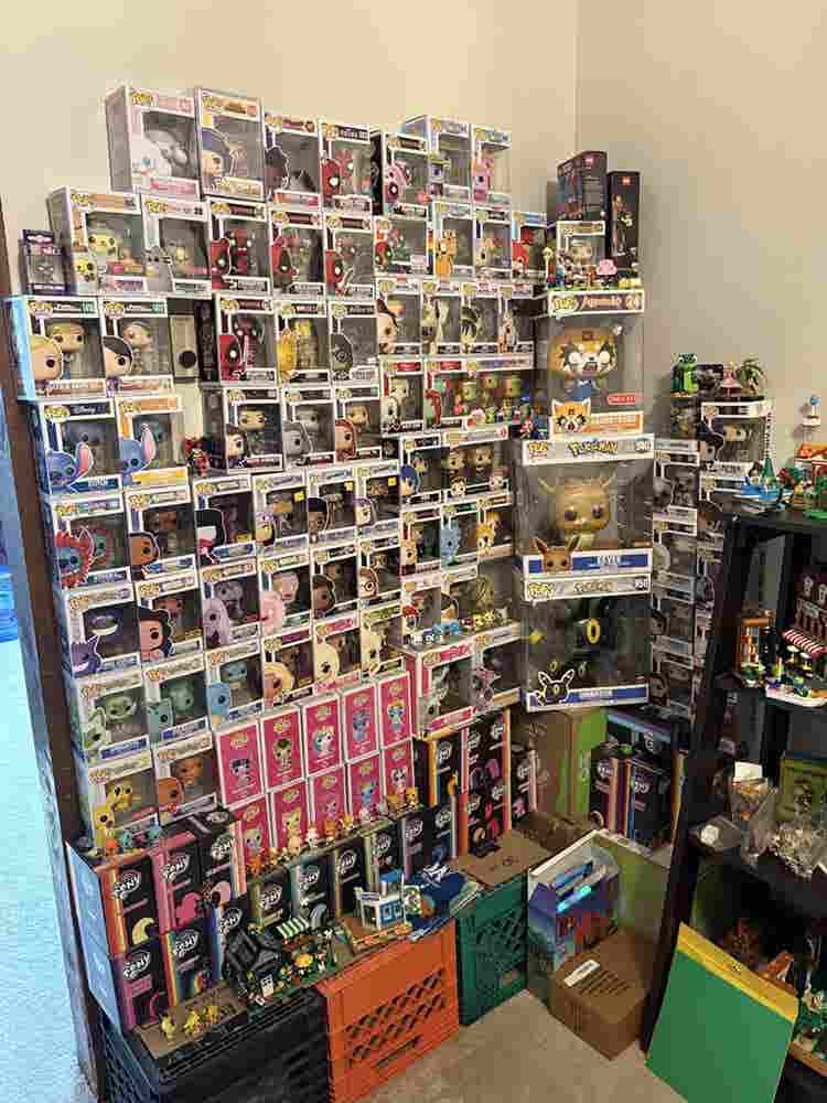 Room for rent for November 1st