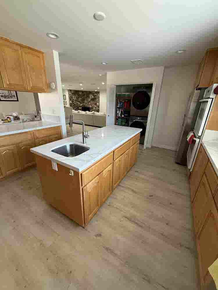Room Avail in North Hills House!