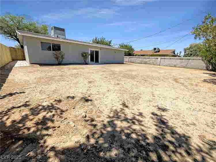 Spacious House For Rent
