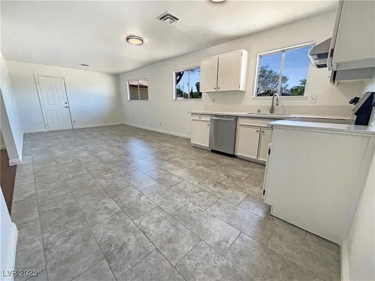 Spacious House For Rent