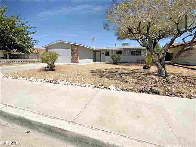 Spacious House For Rent