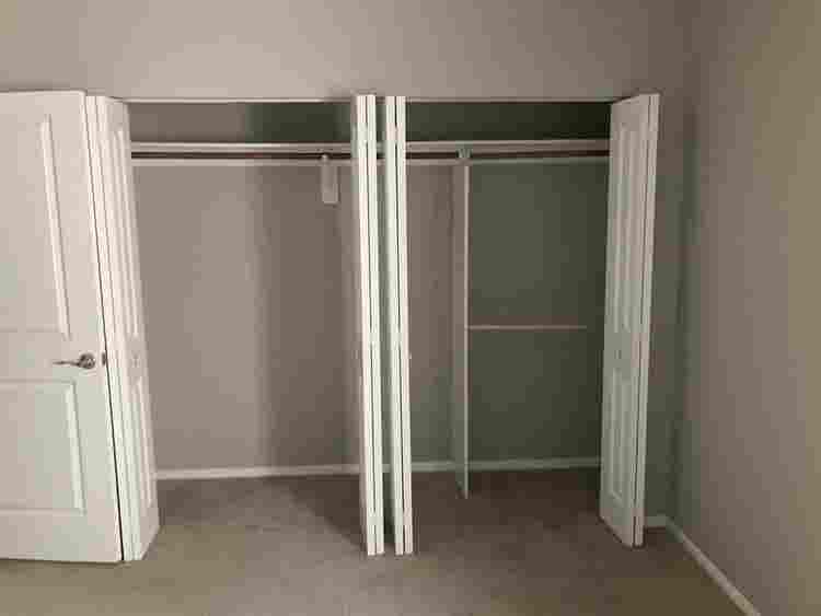 Room in 2-bedroom townhouse