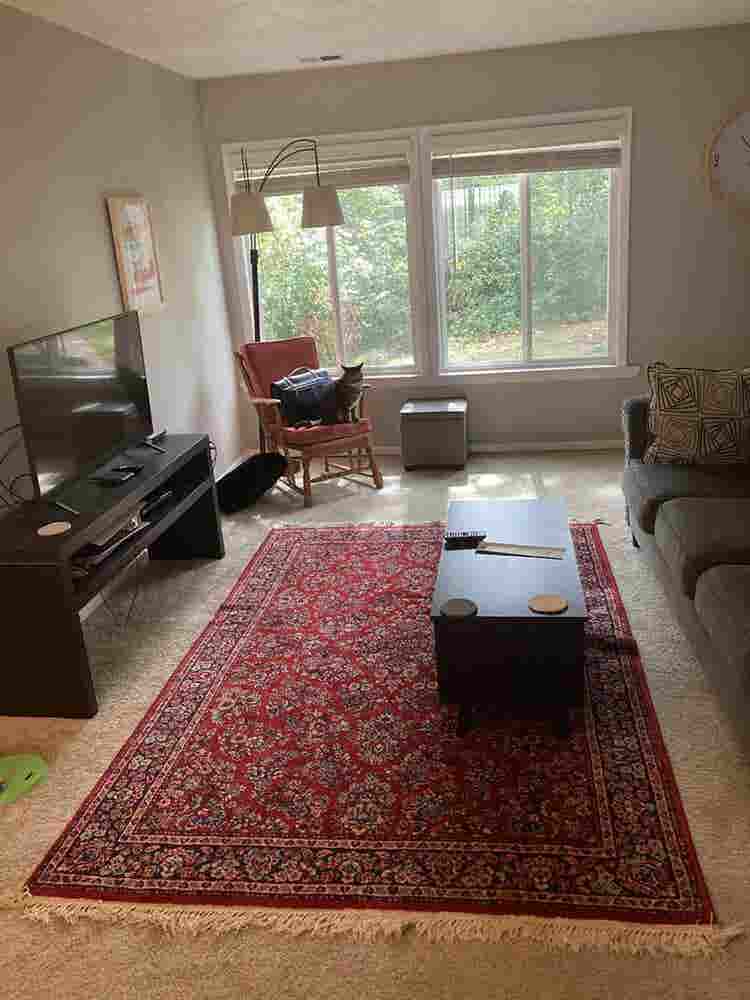 Room in 2-bedroom townhouse