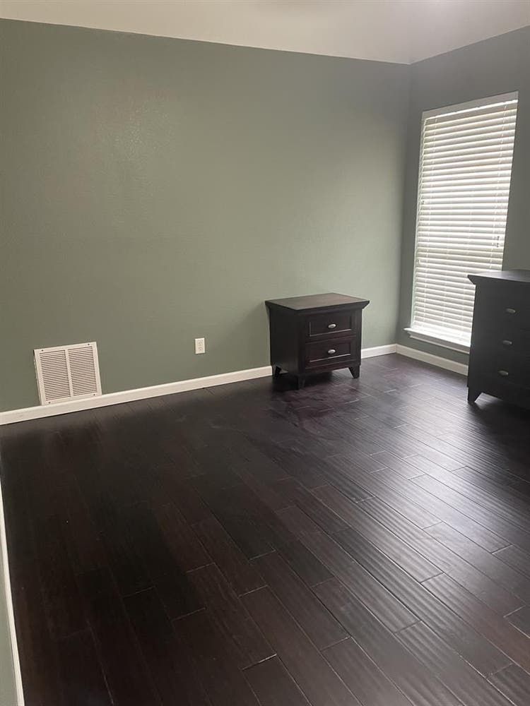Master suite, all bills paid
