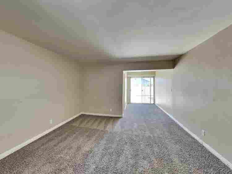 Large room available now