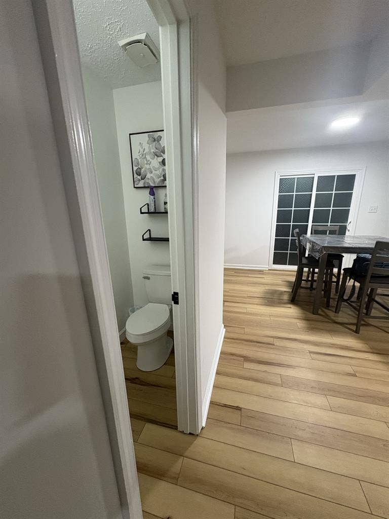 Private Room w/ Shared Bathroom