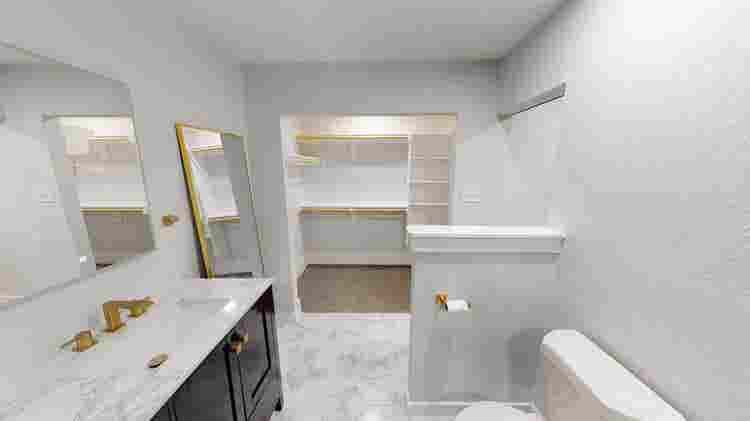 3 BR in Dallas