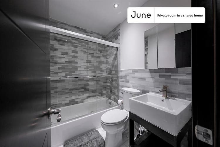 4 BR in New York City