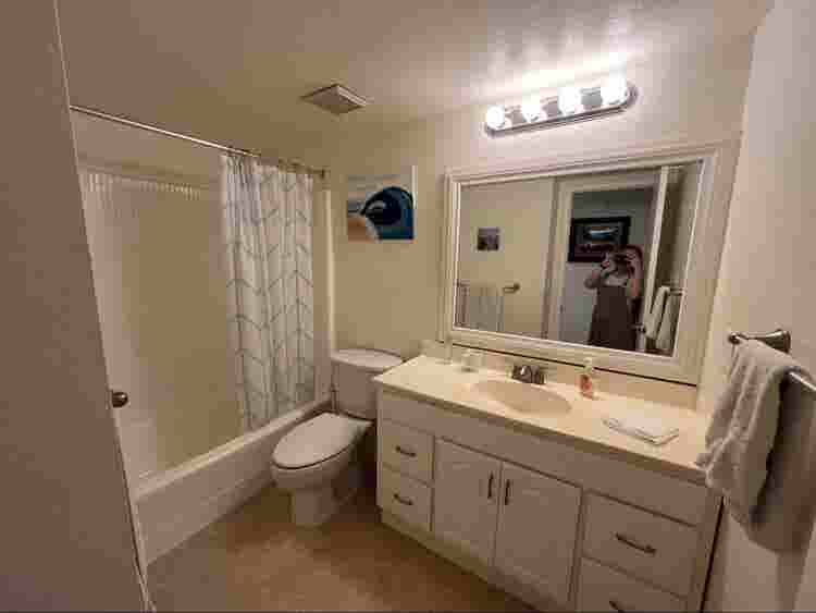 Female roommate needed-
Dana Point