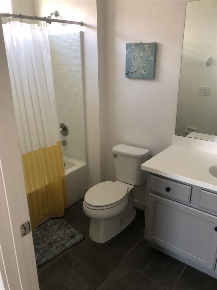 Room for rent private bathroom