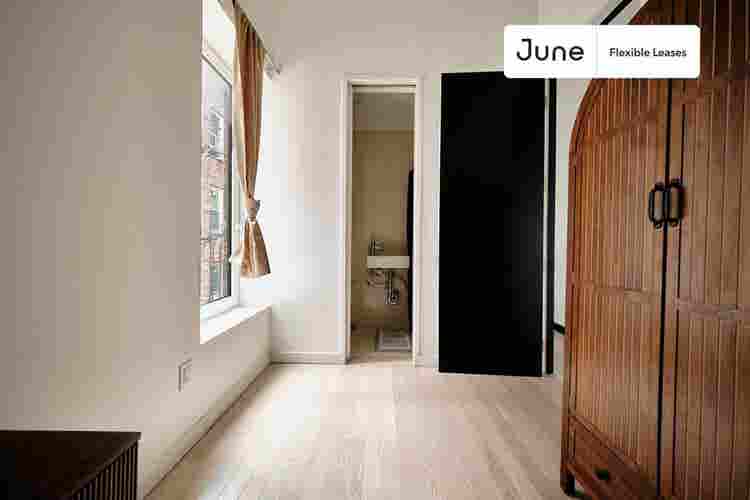 4 BR in New York City