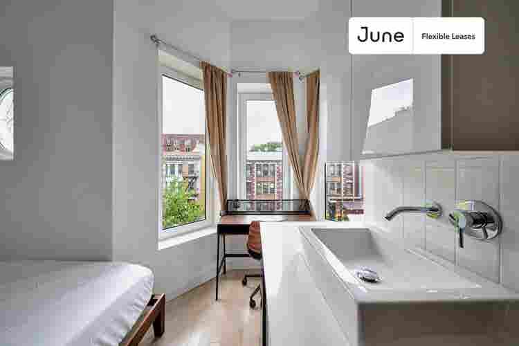 4 BR in New York City