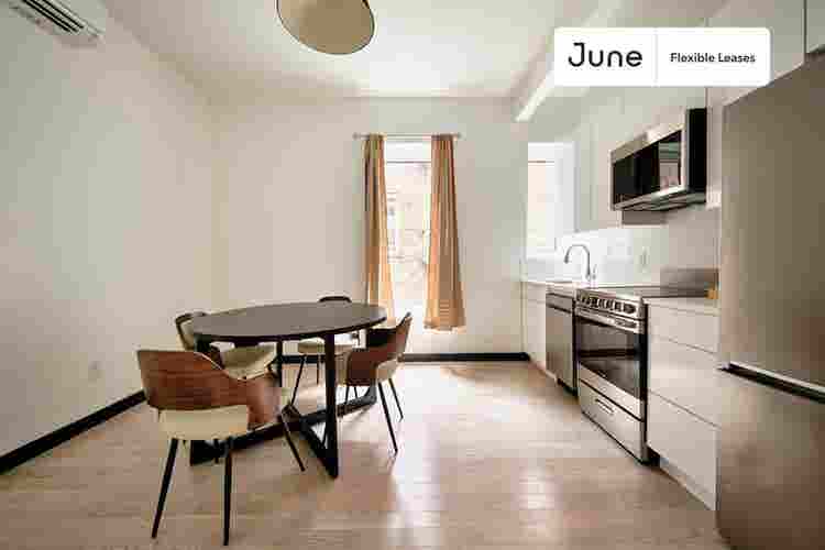 4 BR in New York City