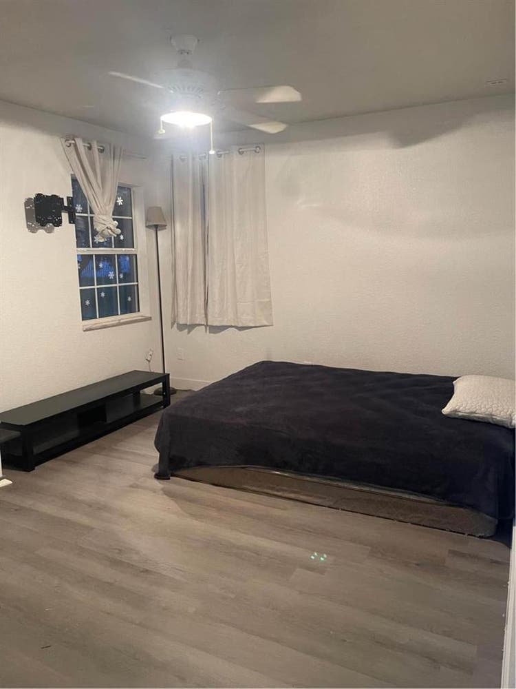 Room in a family friendly housee