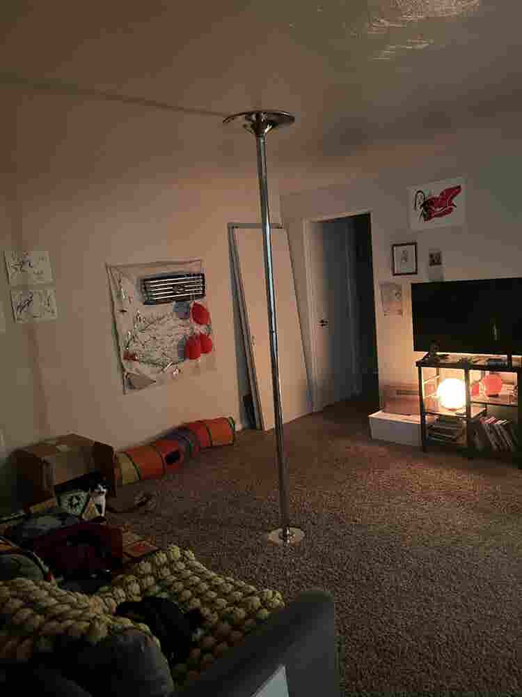 Room For Rent October 1