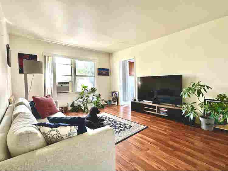 Room in Culver City BA