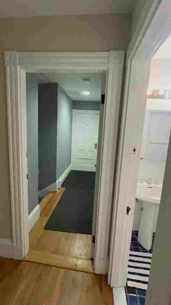 Harvard sq rooms.  mo lease