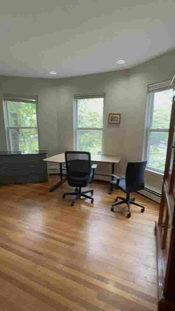 Harvard sq rooms.  mo lease
