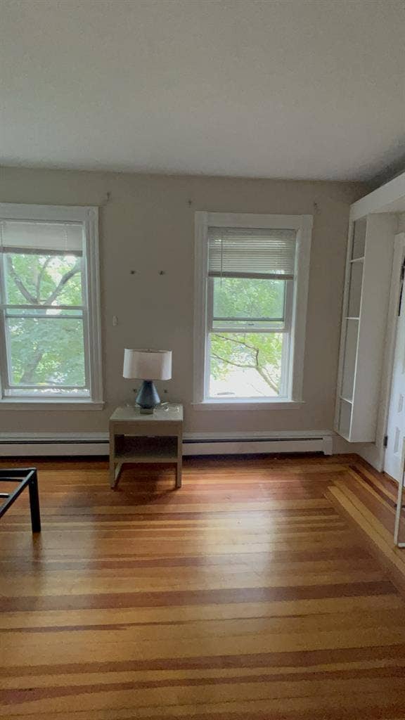 Harvard sq rooms.  mo lease