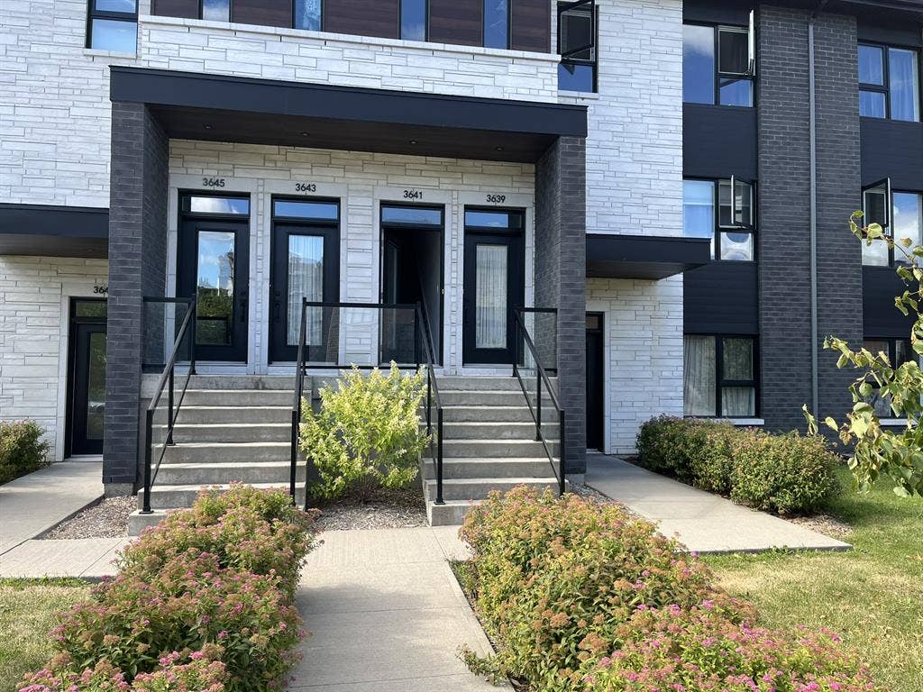 Main Bedroom  Modern Condo LAVAL