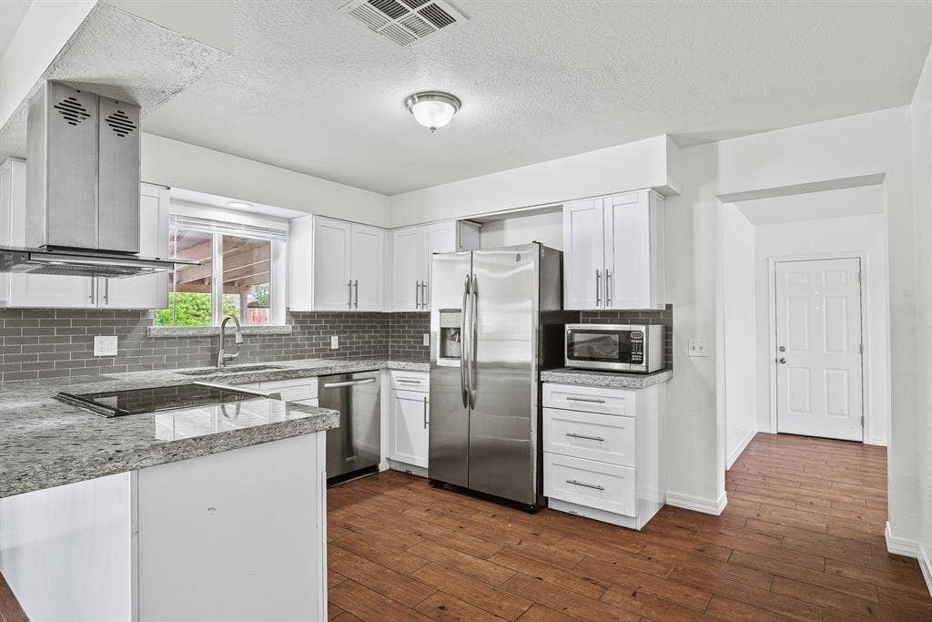 3 Bedroom With Pool In Tempe, AZ