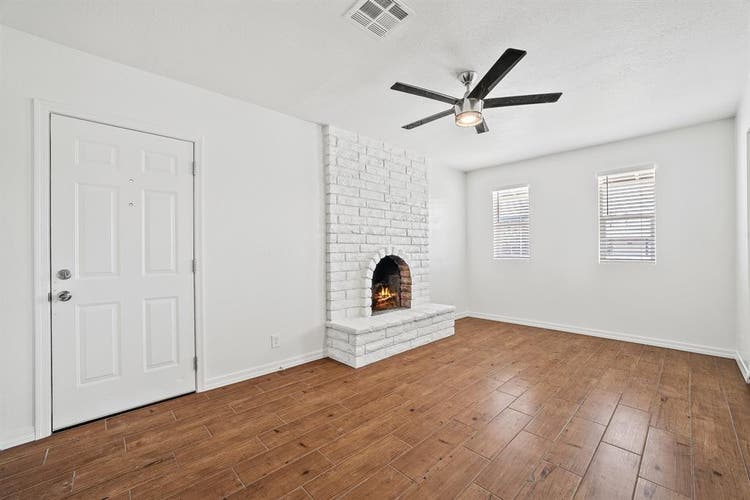 3 Bedroom With Pool In Tempe, AZ